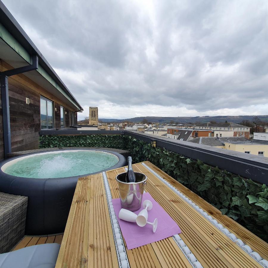Central Penthouse With Hot Tub & Views 24 Челтенхам Экстерьер фото